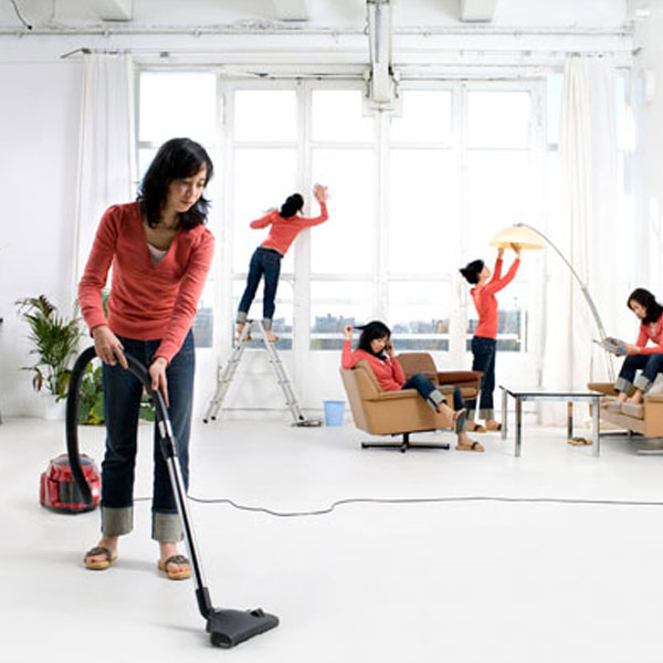 Lau chùi nhà cửa thường xuyên cũng là một giải pháp giảm bụi hiệu quả