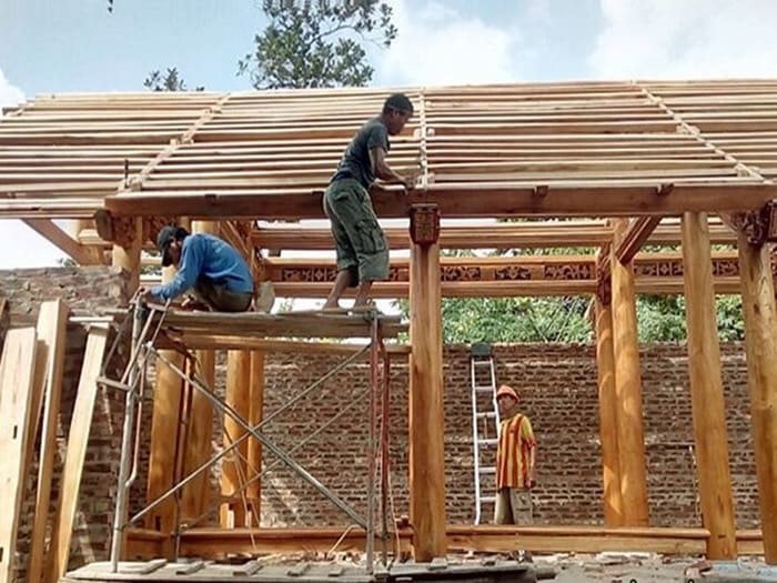 Hãy chuẩn bị gỗ để xây nhà