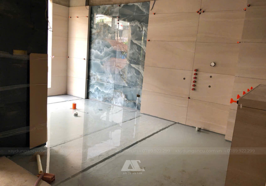 op lat gach tuong va san nha ve sinh